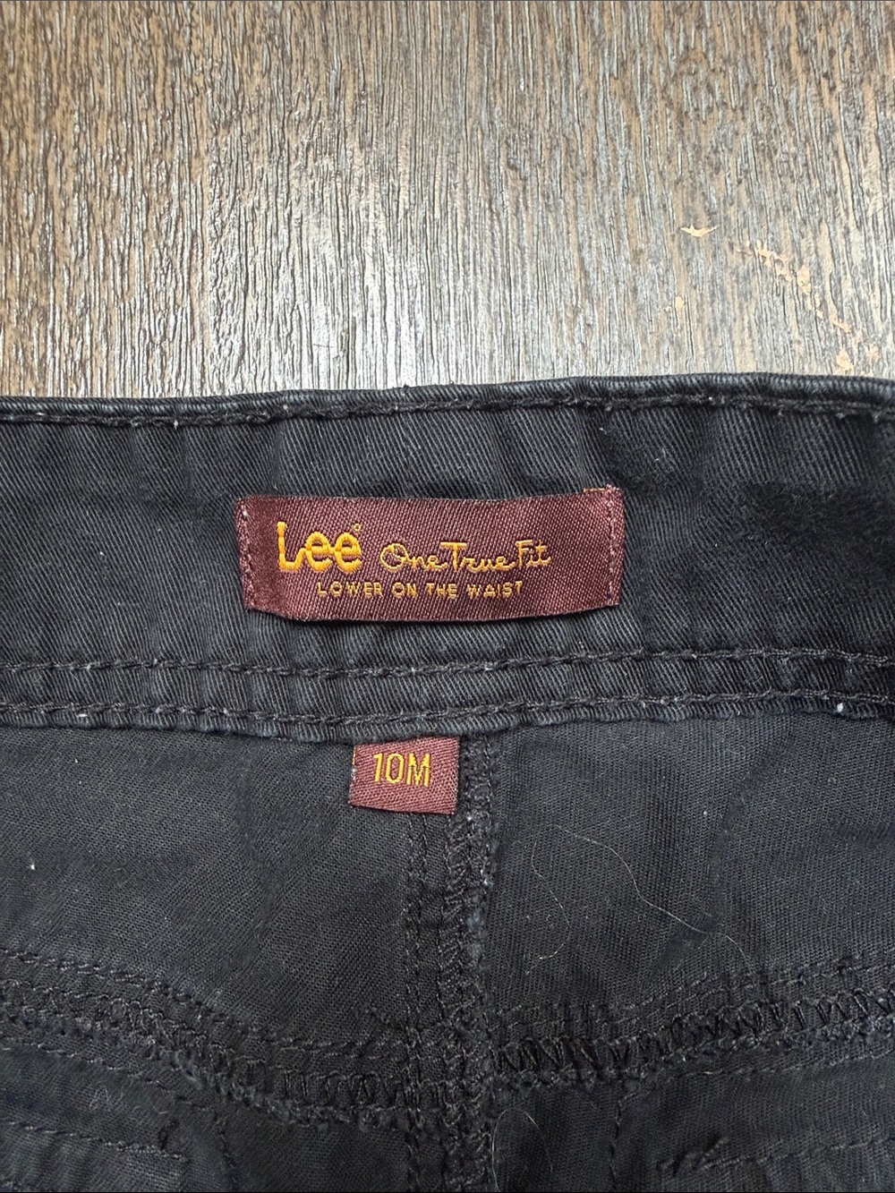 Lee Women's Black Rolled-Hem Bermuda Shorts - Picture 2 of 3